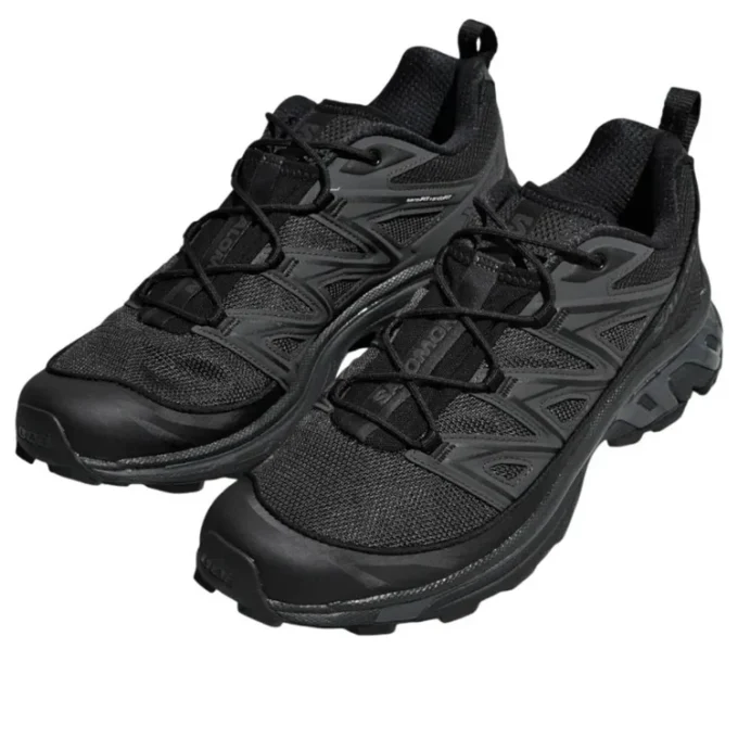 XT-6 Expanse „Triple Black”